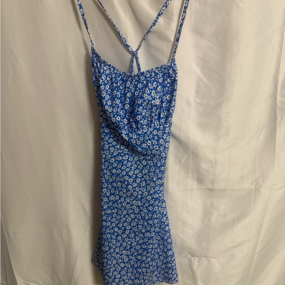 Blue Floral Spaghetti Strap Dress w/ open back/adjustable straps Sz M (jr)